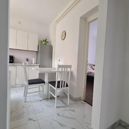 House Delboy With Garage, Crnomerec Zagabria Esterno foto