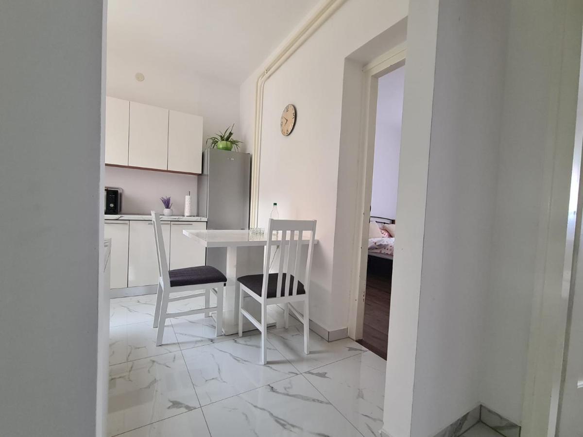House Delboy With Garage, Crnomerec Zagabria Esterno foto